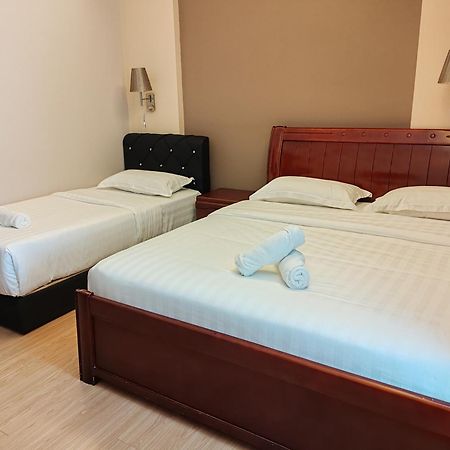 Hotel Prima Sandakan Bagian luar foto